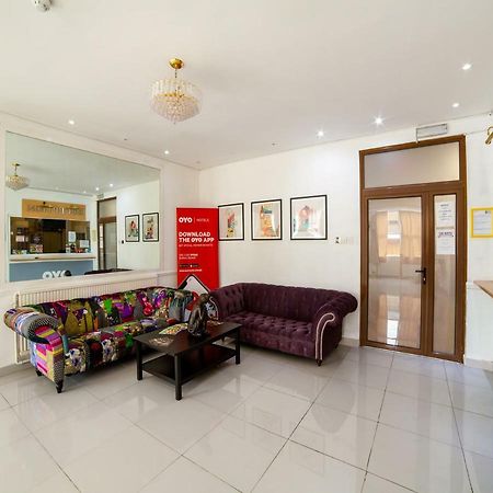Oyo Osterley Park Hotel ไอล์เวิร์ธ ภายนอก รูปภาพ