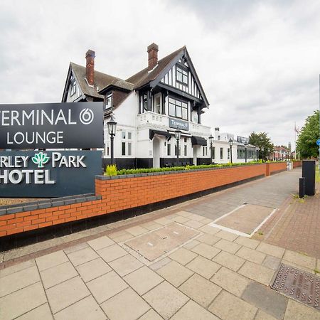 Oyo Osterley Park Hotel ไอล์เวิร์ธ ภายนอก รูปภาพ