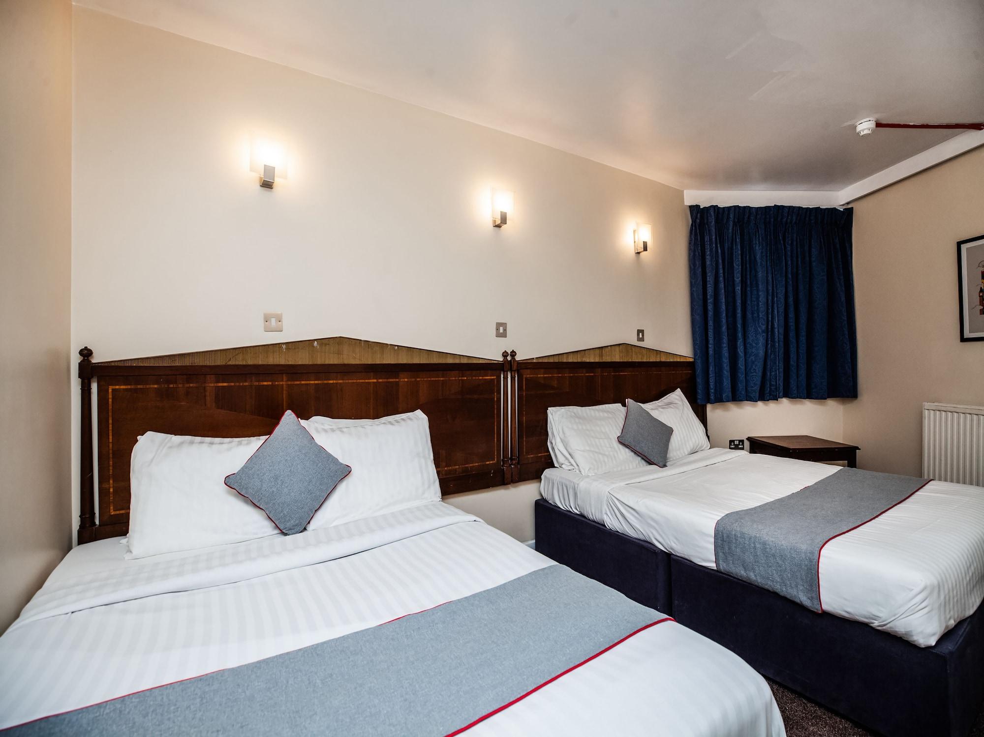 Oyo Osterley Park Hotel ไอล์เวิร์ธ ภายนอก รูปภาพ