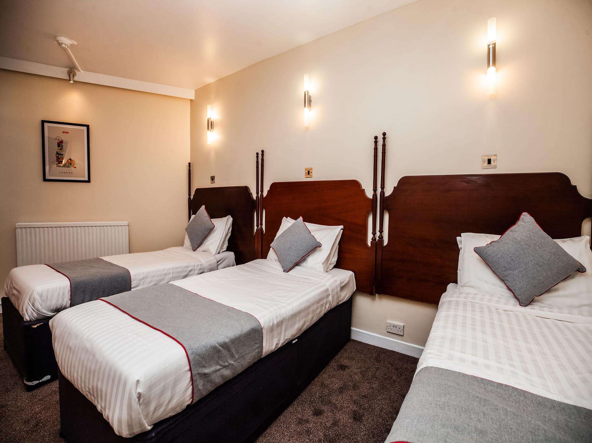 Oyo Osterley Park Hotel ไอล์เวิร์ธ ภายนอก รูปภาพ