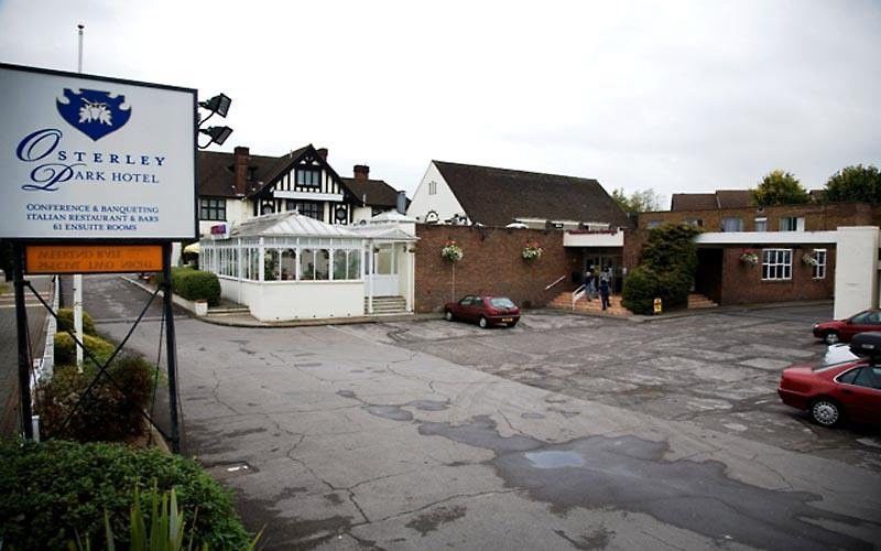 Oyo Osterley Park Hotel ไอล์เวิร์ธ ภายนอก รูปภาพ