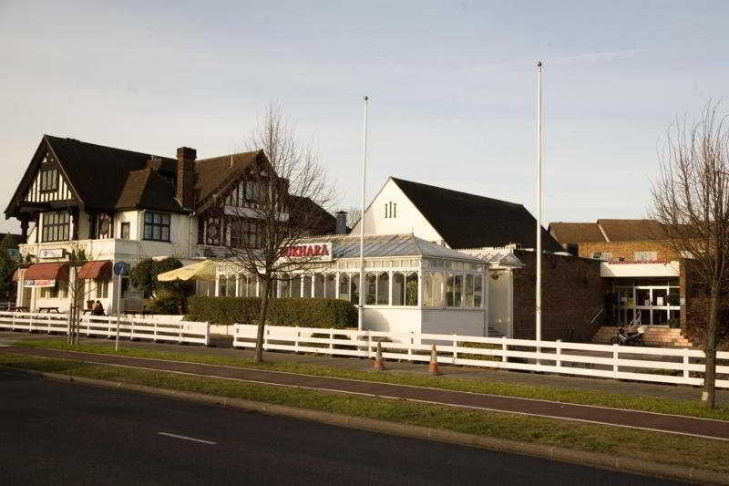 Oyo Osterley Park Hotel ไอล์เวิร์ธ ภายนอก รูปภาพ
