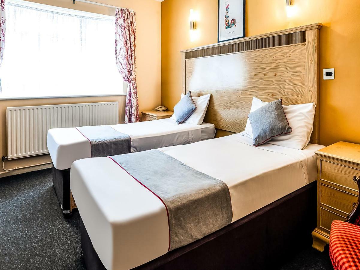 Oyo Osterley Park Hotel ไอล์เวิร์ธ ห้อง รูปภาพ